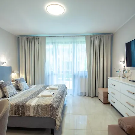 Zdrojowa 18 Z Ogródkiem - Na Wyspie *