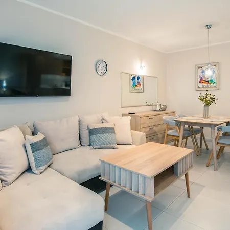 Zdrojowa 18 Z Ogródkiem - Na Wyspie Apartament